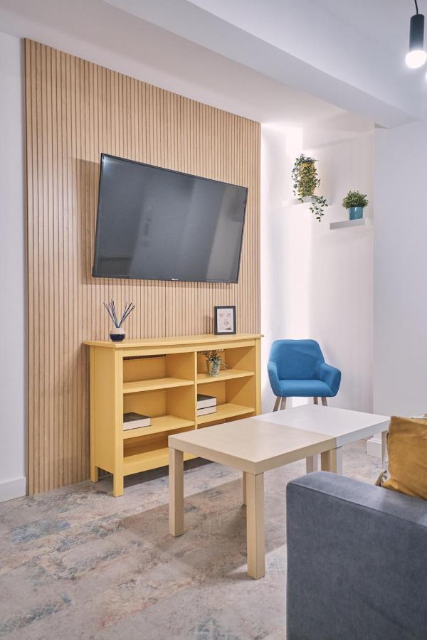 Dada Coliving & Rooms By Serendipia Turismo ซานติอาโก เด กอมโปสเตลา ภายนอก รูปภาพ