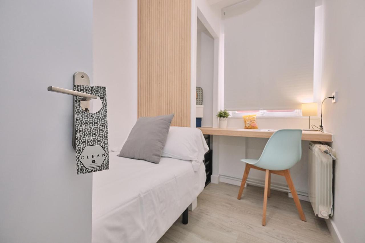 Dada Coliving & Rooms By Serendipia Turismo ซานติอาโก เด กอมโปสเตลา ภายนอก รูปภาพ