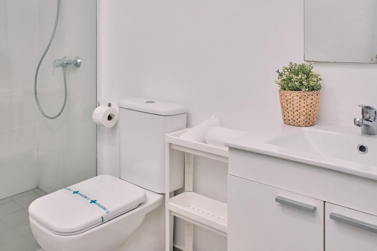 Dada Coliving & Rooms By Serendipia Turismo ซานติอาโก เด กอมโปสเตลา ภายนอก รูปภาพ
