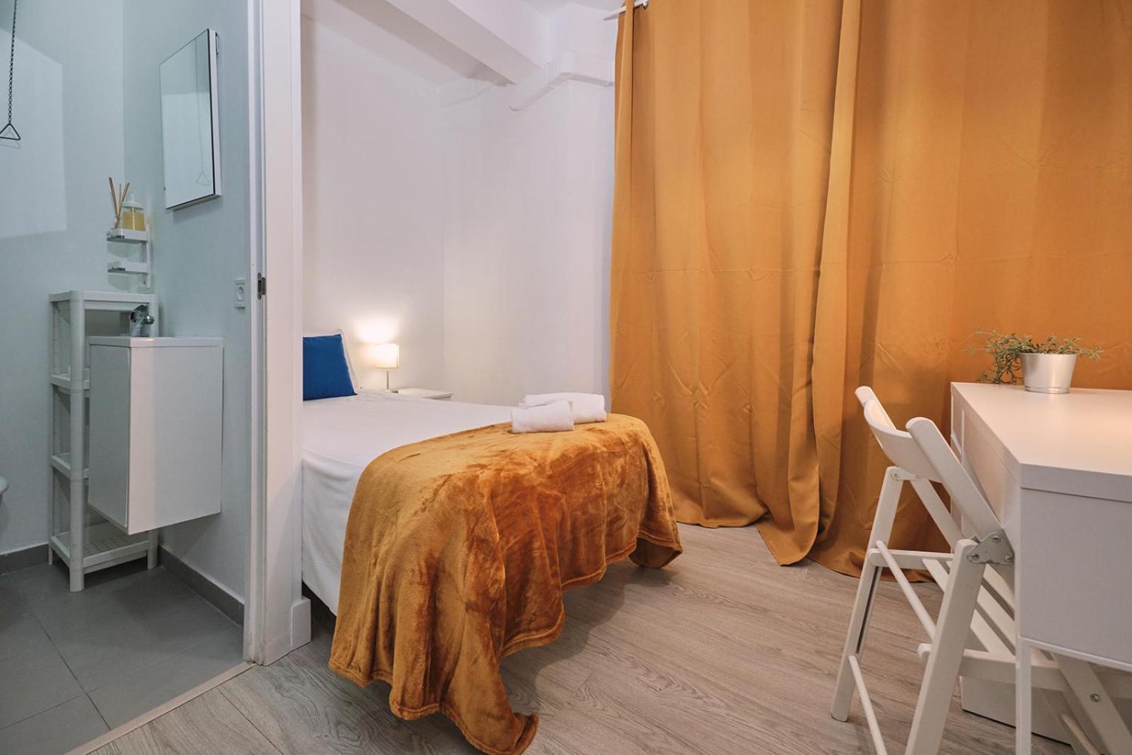 Dada Coliving & Rooms By Serendipia Turismo ซานติอาโก เด กอมโปสเตลา ภายนอก รูปภาพ